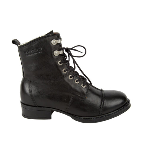 Ten Points Pandora Boot in Black Leather