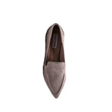 Steve Madden Women's Debbra Flat Shoe in Taupe