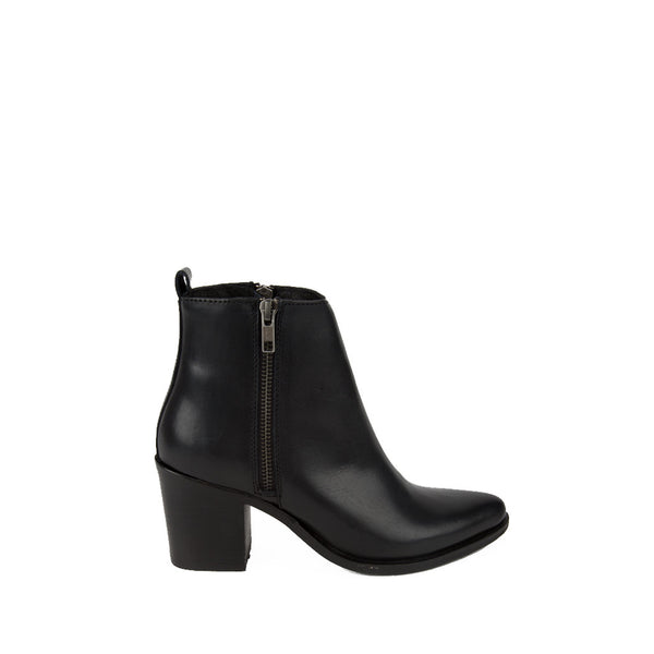 Steve Madden Women's Portta Bootie in Black