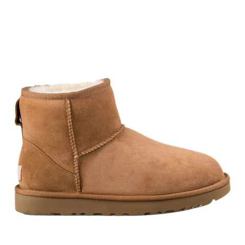UGG Australia Women's Classic Mini II Boot in Chestnut